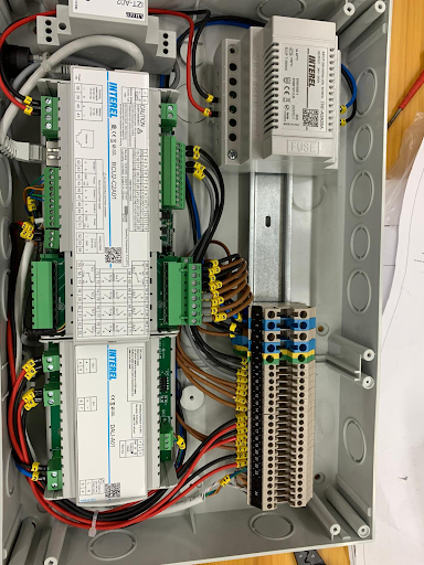 Home automation panels and installation of relays via Wi-Fi or Bluetooth